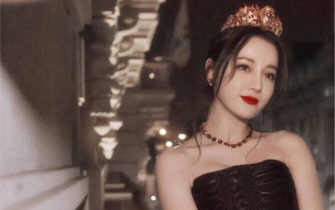 【Dilraba Dilmurat Slays the Stage — 2020 Iconic Moment】What are you waiting for? Come on in and watc