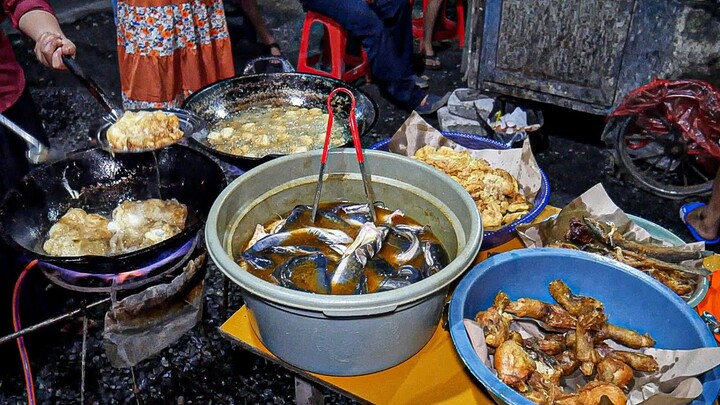 GAK ADA KEBERNYA TAPI LARIS POOLLL!!! PENYETAN CAK RIDHO - Kuliner Gresik