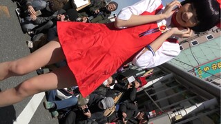 〖cos漫展〗大型漫展现场  可爱俏皮萌妹子  这双逆天大长腿  你心动了没