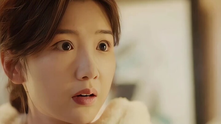 Sis Suspected to Be Pregnant—Their Reactions Outside the Pharmacy Are So Real!