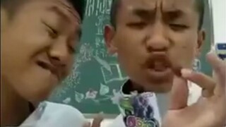 ขนม QQ มีเส้นตรัสรู้ห้าเส้น