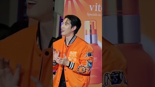 #ไบร์ทรพีพงศ์ #ไบร์ทนนกุล #brightrpp #ifeelyoulingerintheair #thaiactors #shorts #shortvideo #viral