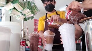 วันหยุดแม่ค้าพ่อค้าโดนรุมตั้งแต่6:00ชงกันยาวๆจร้าา