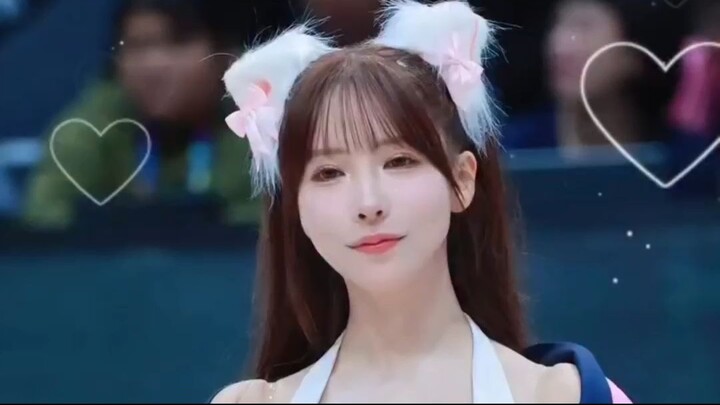 This Is Why She's Popular #girl #dance #kpop