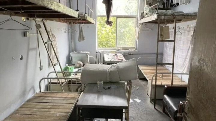 นักศึกษาคณะเครื่องกลและไฟฟ้า มหาวิทยาลัยเกษตรศาสตร์ซานตง จะไปทางไหนดี? นักศึกษาจ่ายเงินเพื่อติดตั้งแ