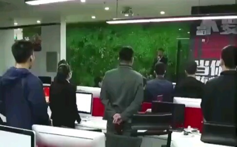 Wifi rumah sakit lumayan bagus juga.