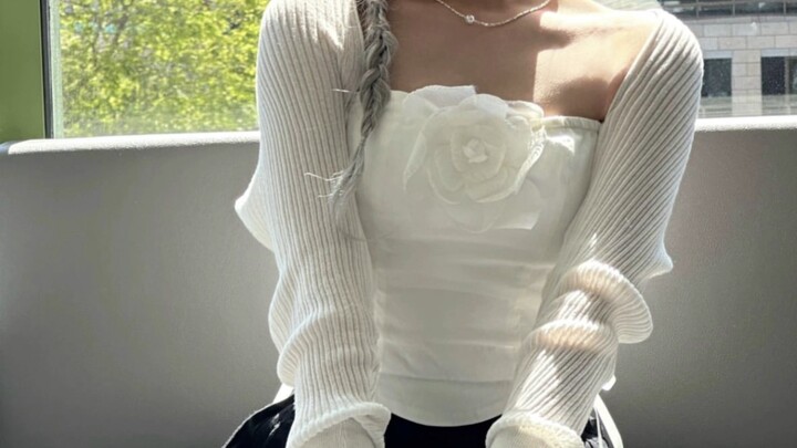 Lượt like trên Instagram của Chì cũng bị bơm ảo dữ dội quá nhỉ? Có fan của Chì nào giải thích giúp v