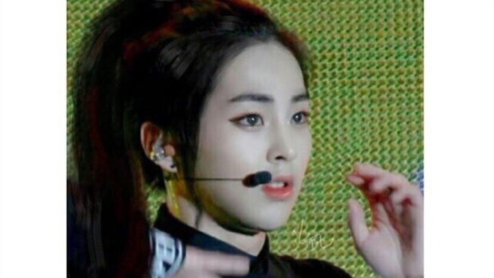 【EXO】أكمل مجموعة صور الملابس النسائية على الإنترنت (عندما أرى الأخ الأكبر، أشعر بالخجل؛ وعندما أرى ا