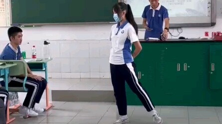 How does it feel to do a heartbeat spectrum in front of the whole class after graduating from junior