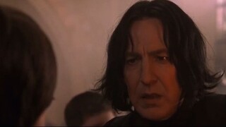 [Harry Potter] Saat menonton bagian pertama lagi sekarang, mata Snape penuh dengan firasat buruk.