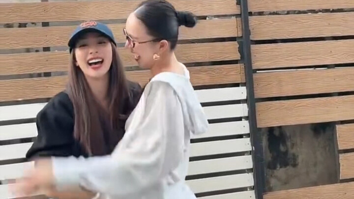 พี่สาว คุณเก่งมากเลย (น้องหมาอายจนหน้าแดงแล้ว)