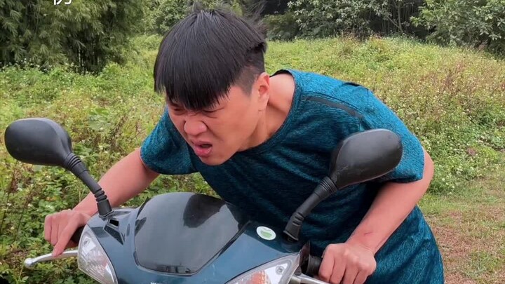 Đây là màn sinh tồn trên hoang đảo chân thực nhất, từ giờ tôi sẽ không còn yếu đuối nữa!