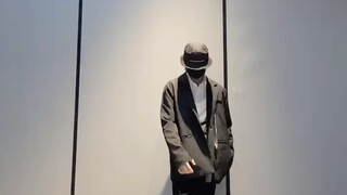 【Bambi Cover Dance】Điệu nhảy cover hay nhất trên Internet, do cô giáo Bian hướng dẫn