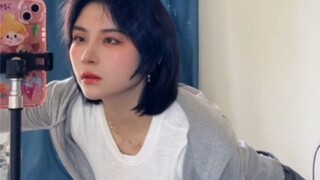 Chủ nghĩa tự luyến là một cuộc sống thường ngày, một thế giới dầu mỏ.
