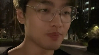 第一次遇到这种事！[黑猫大少爷_吃得饱饱]