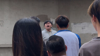 متاعب معلم الرياضة