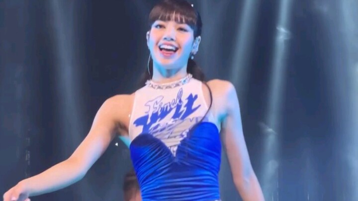 New skin looks so hot! LISA’s Newark concert: “Lalisa + Money”