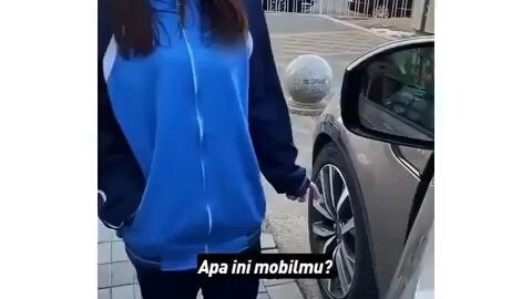 sungguh wanita yg bertanggung jawab🙄🙄