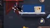 Tom and Jerry mobile game: The little yellow duck’s mallet, the dog’s claws, now we are even