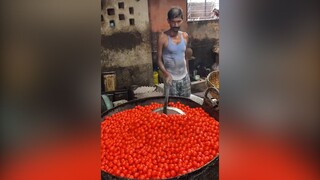 南亚地区一种叫做Pantua的糖果，只看成品可能想不到，制作过程是这样子的