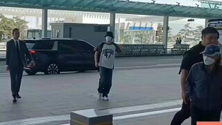 JIMIN LEAVING FOR LONDON