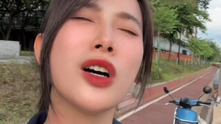 粉丝从一千多万掉到了七百多万，我感到深深的自责～