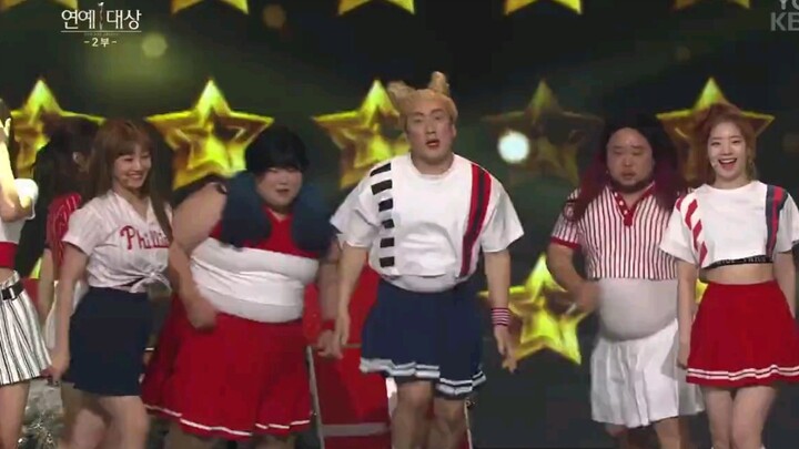 2016 KBS งานประกาศรางวัลดาราตลก TWICE “CHEER UP” + เวอร์ชันล้อเลียนสุดเท่ของ “TT”