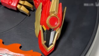Have you ever seen an adverti*t when you were a kid? Ultraman turns into a dragon! National Gene