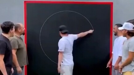 วันนี้จะวาดวงกลมให้ทุกคนดู