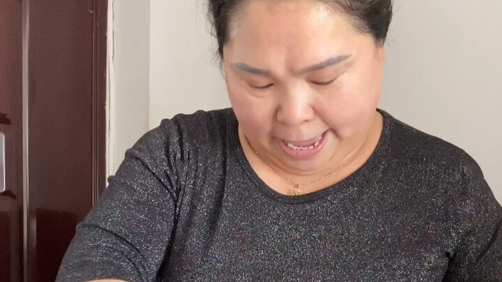 Làm thế nào để con mèo nhà tôi và mẹ tôi trở thành kẻ thù?