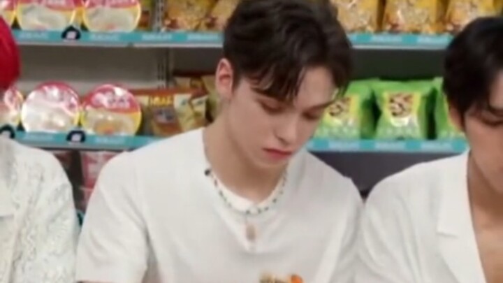 我觉得哥哥们碗里的比较美味