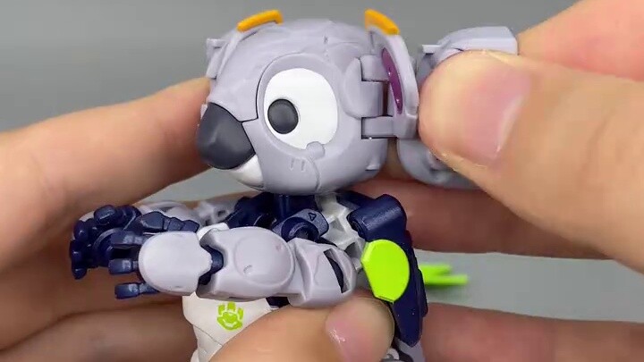 This is so cute!!! The transformable koala 52toys Daidai