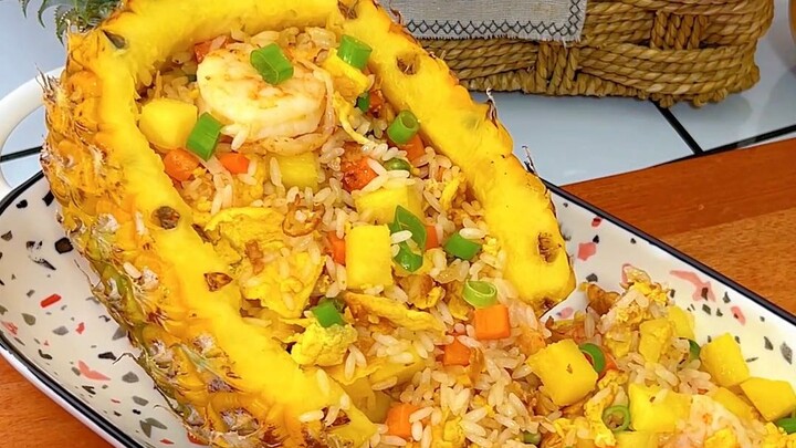 ข้าวหน้ากุ้งสดสับปะรดแบบจำกัดฤดูใบไม้ผลิ