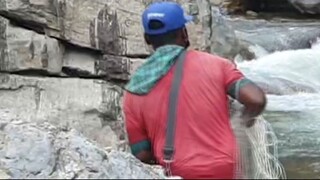 cast netting in Nepal | himalayan trout fishing technique |