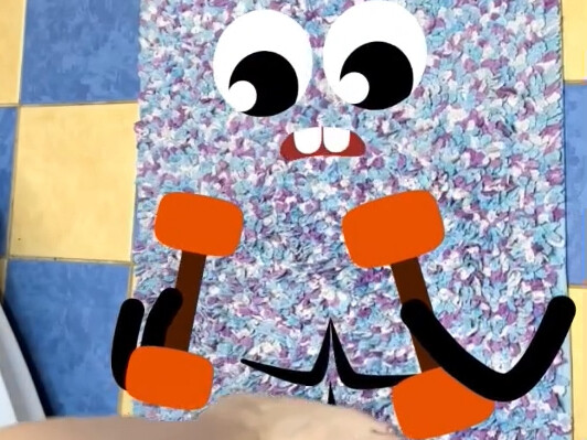 Menggemaskan banget❗ Aku pastikan nggak ada yang bisa nolak kombinasi live-action plus animasi ini 😂