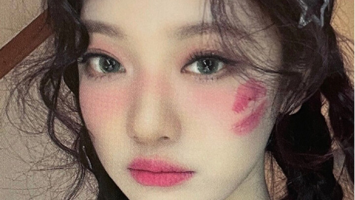 Kasus terungkap! Ciuman di wajah Ningning itu dari Ji-min! Aaaah~