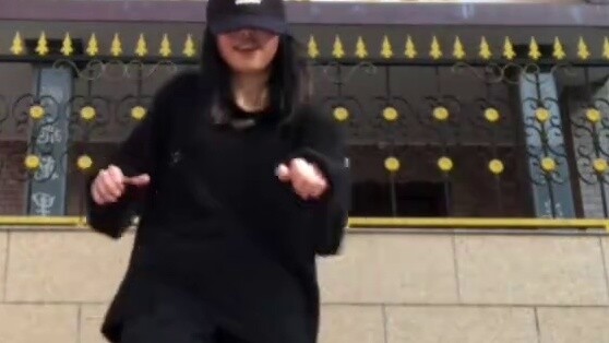 Trước tiên hãy ghi âm một cái đã, tôi vẫn chưa hoàn thành.