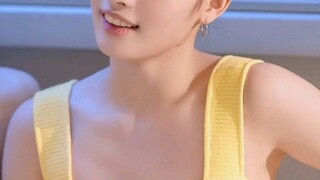 nmixx JINNI live performance: I feel like the little sister has animal vibes, but I just can't put m