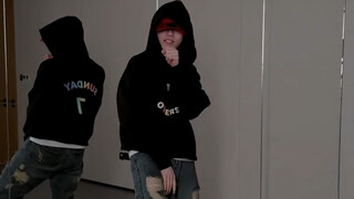 VIP来了通通闪开！｜苏新皓10.5vb更新一则嗨舞视频｜谁来管管这个追星铲哈哈哈哈哈