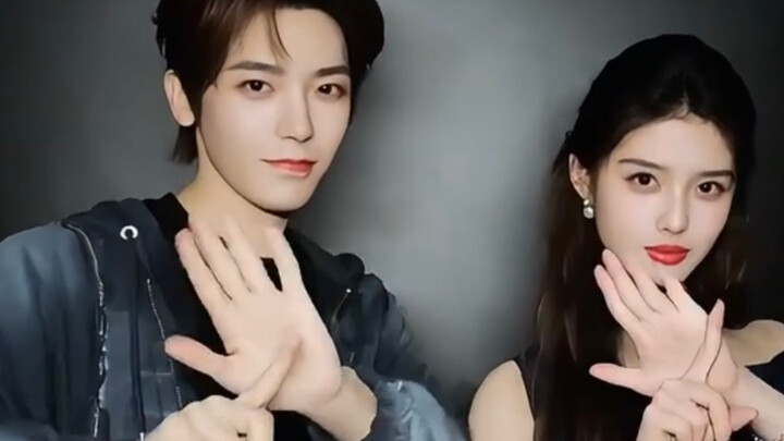 Hou Minghao and Amy’s duet “Gee” dance — new version, both adorable and handsome, every move on poin