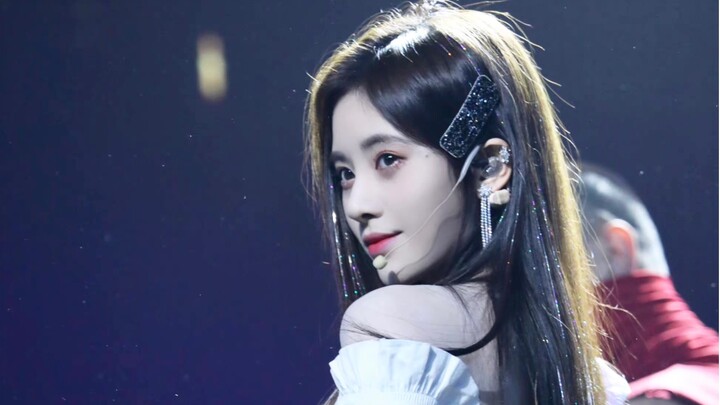 【Ju Jingyi】Perubahan kostum “Don’t Touch” paling mulus di seluruh internet hadir! Begitu cantik hing