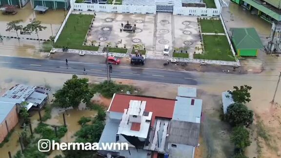 ini rumah siapa iya ?  #Lala #banjir