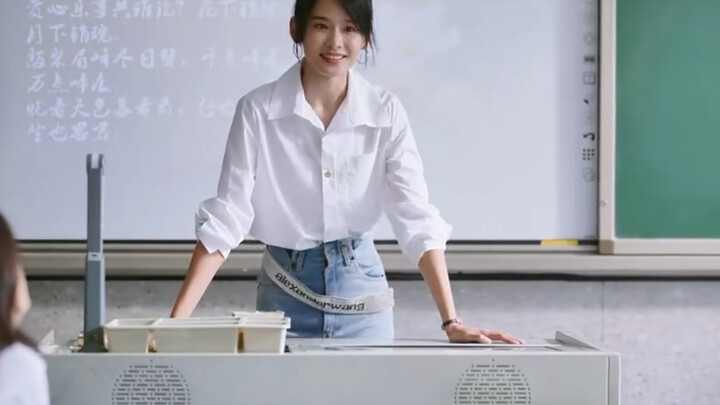 Tuyệt chiêu "tỏ tình bằng thơ" của giáo viên ngữ văn, sự lãng mạn kiểu Trung Quốc thật sự đốn tim!