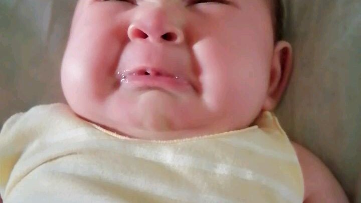 How to. Make baby cry