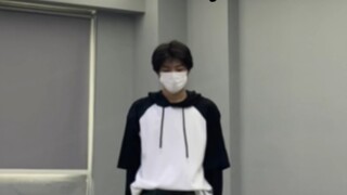 My favorite summer is here Xiao Qiuchi choreographed dinosaur dance male college student