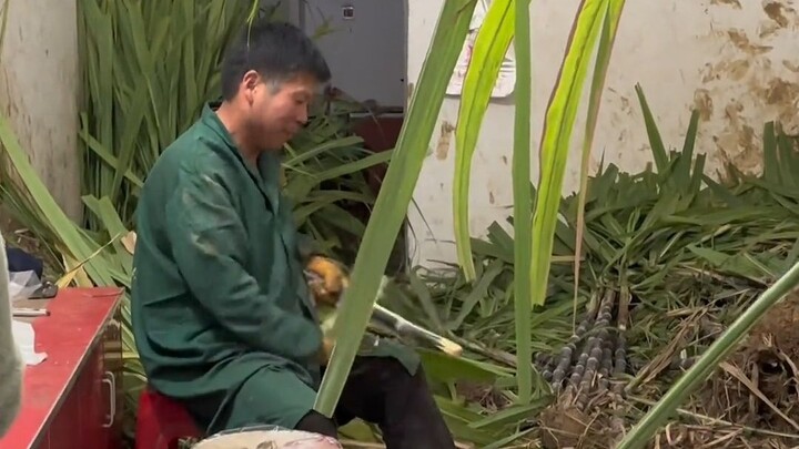 Ông chủ: Gọt hoài không hết, chẳng thể nào gọt xong được