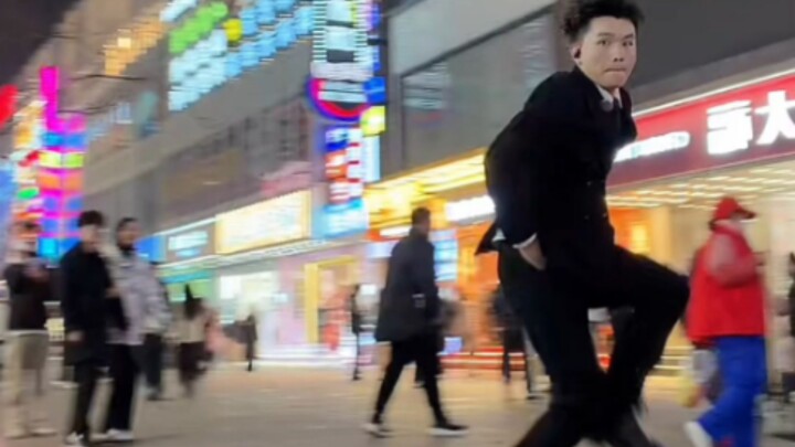 ทำไมเขาถึงลื่นไหลขนาดนี้?