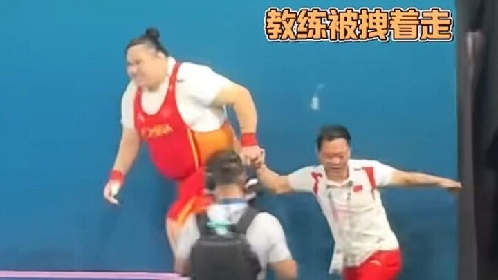 Li Wenwen and her LOVE OF KILL coach are just too cute!