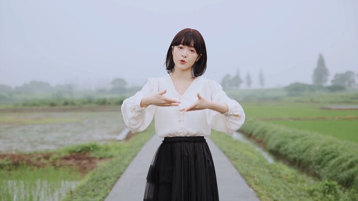 A dance cover of Orange