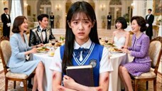 Abandoned by Her Family, the Girl is Reborn to Become a Top Scientist, Surpassing Her Family!